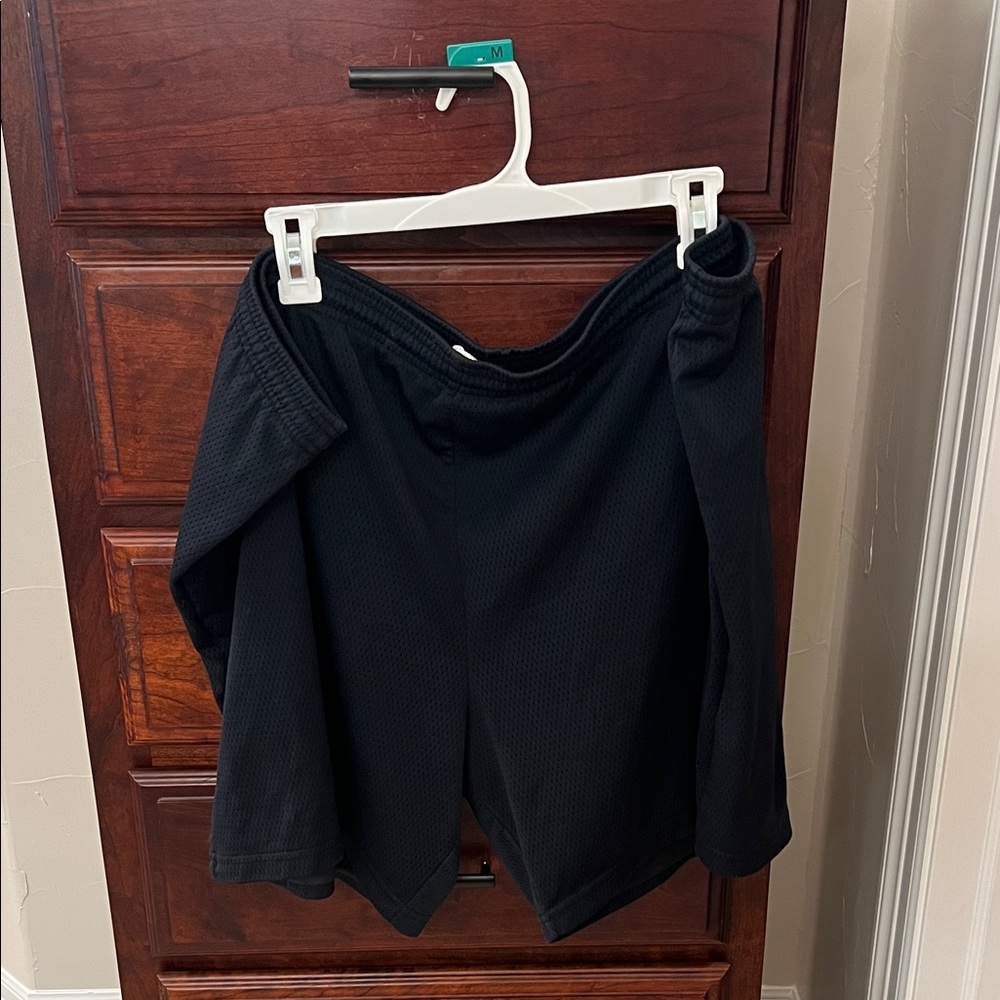 Men’s XXL Black Drawstring Athletic Shorts